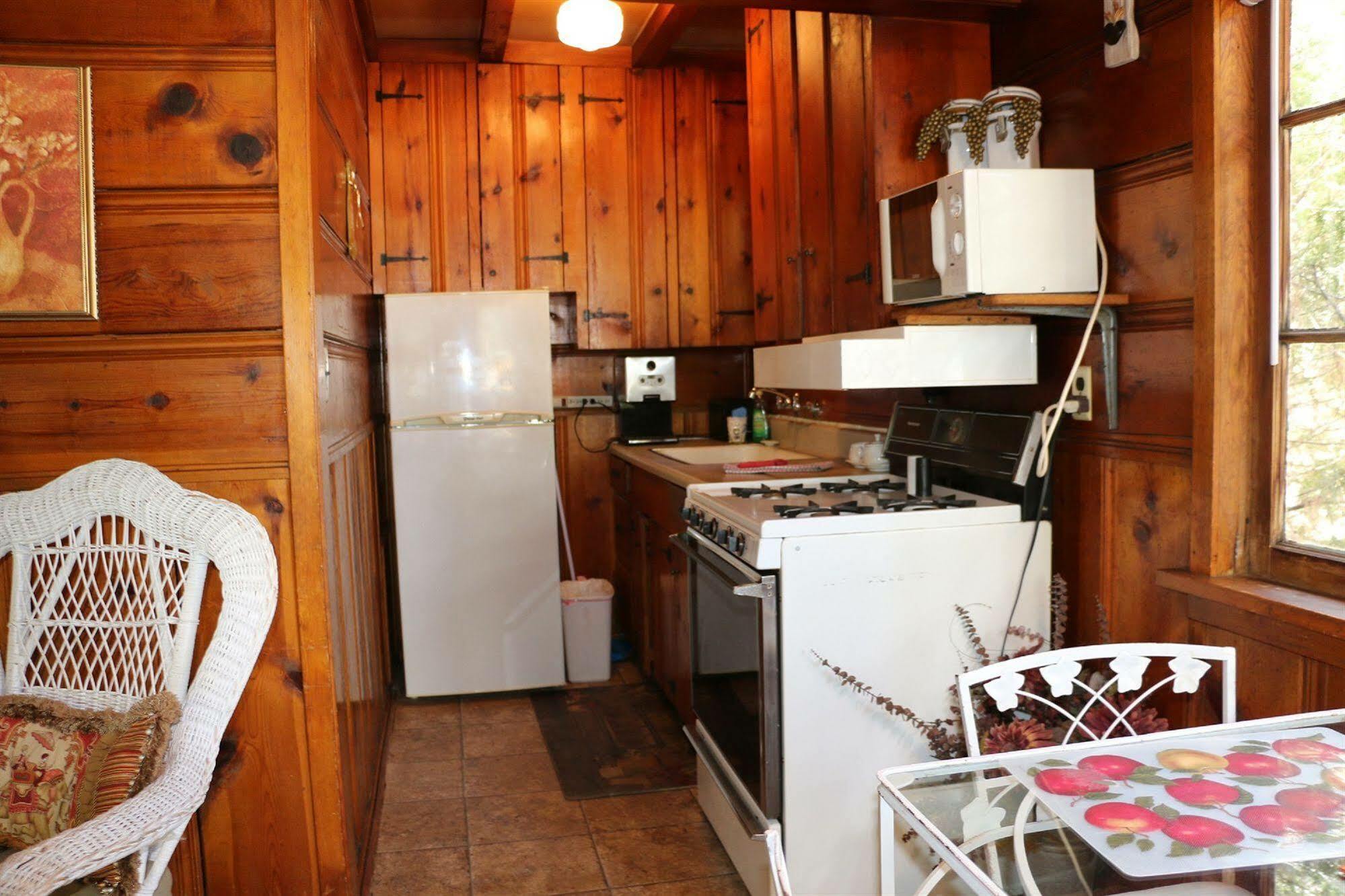 Apple Creek Cottages Prescott Bagian luar foto